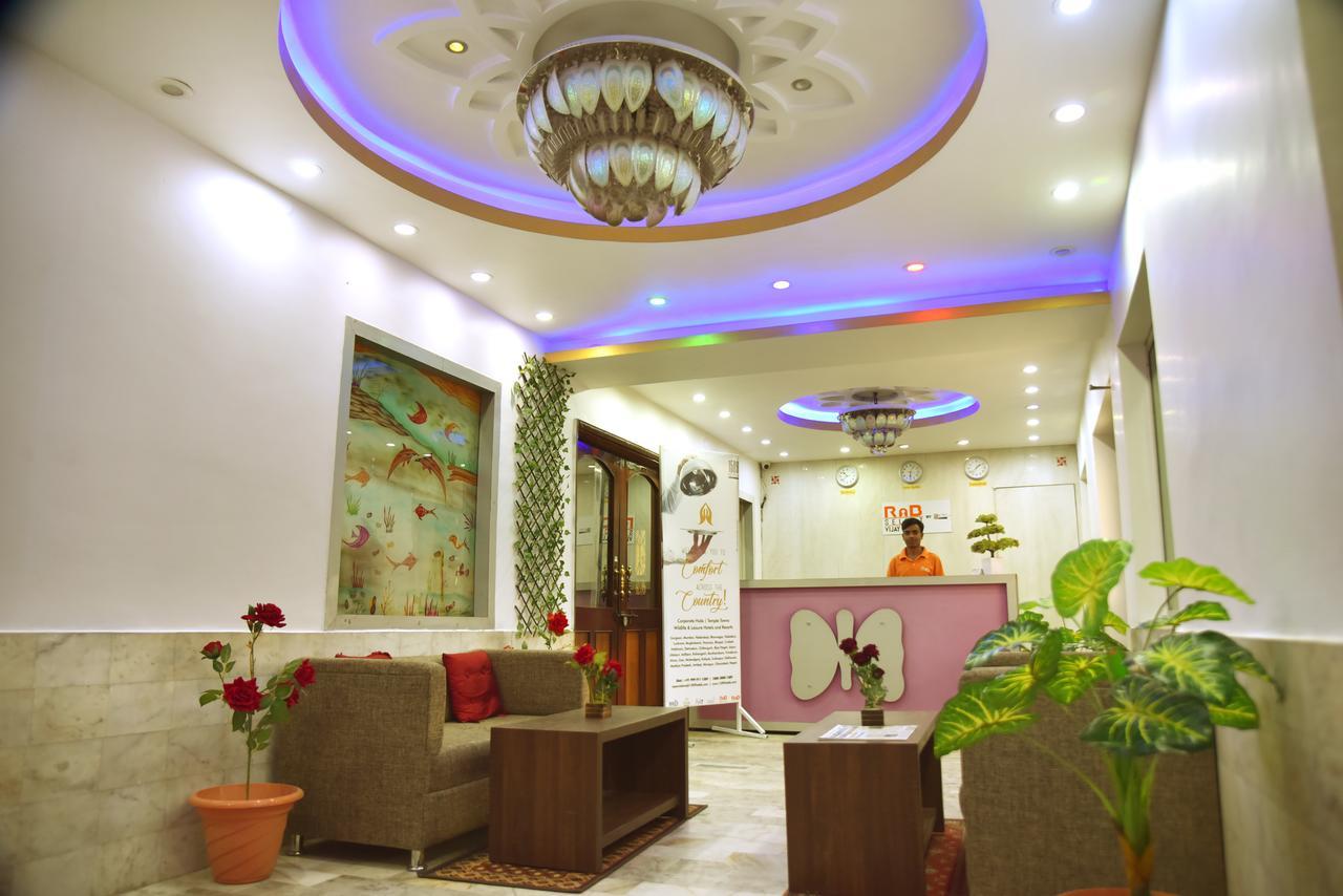 Rnb Select Vijay Delux Hotel Sultānpur Kültér fotó